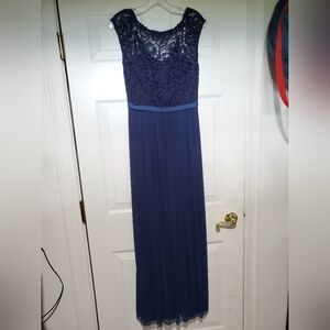 David's Bridal Long Lace Mesh Cap Sleeve Bridesmaids Dress in Marine, size 0